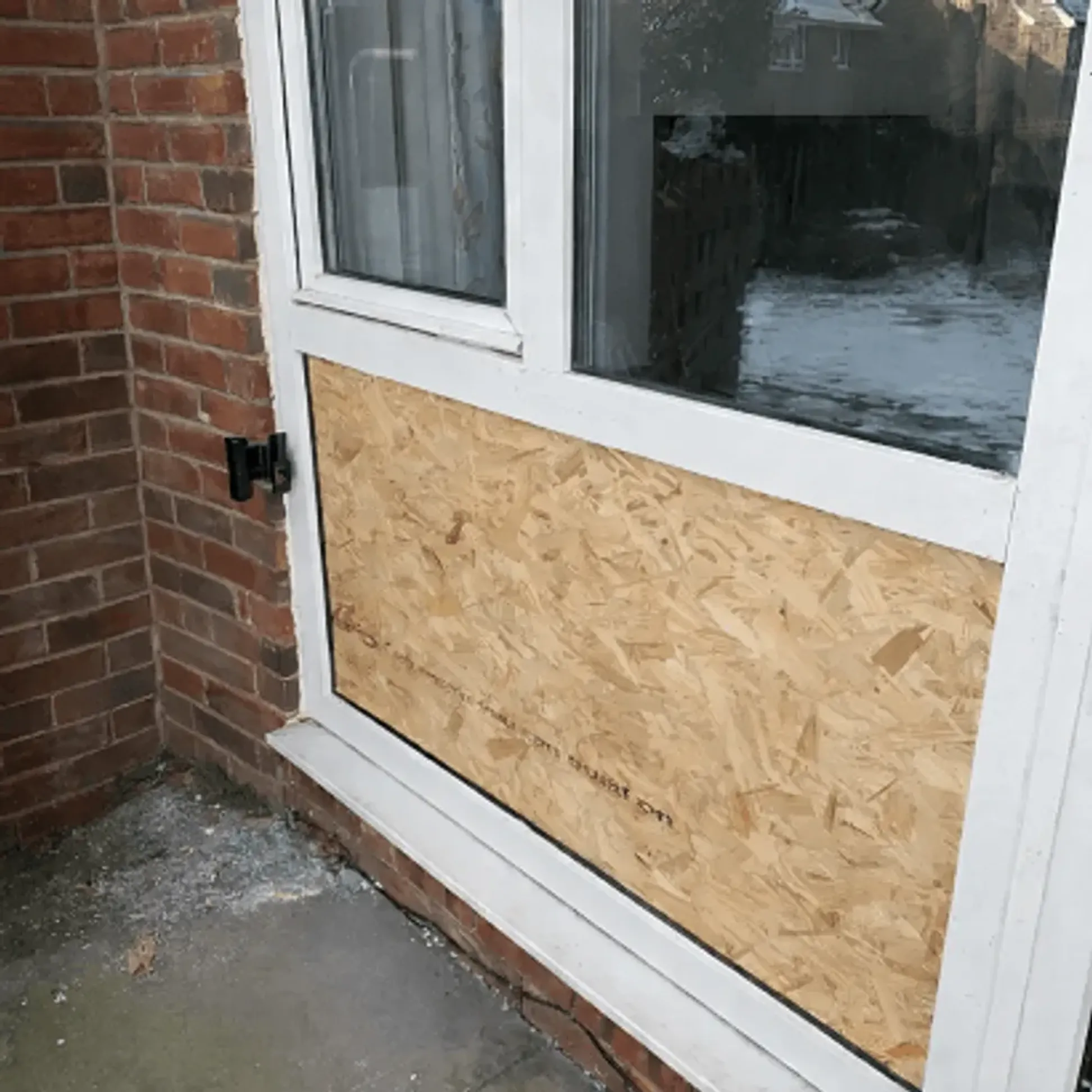 Emergency boarding up service for broken windows and doors